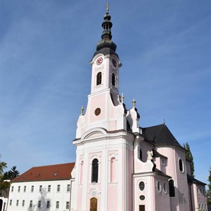 Biskup Gorski predvodi misno slavlje svetkovine sv. Terezije Avilske, zaštitnice požeške katedrale i grada Požege